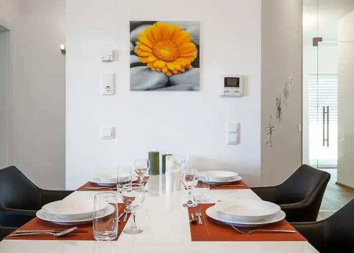 Gartenwohnung 90M² *