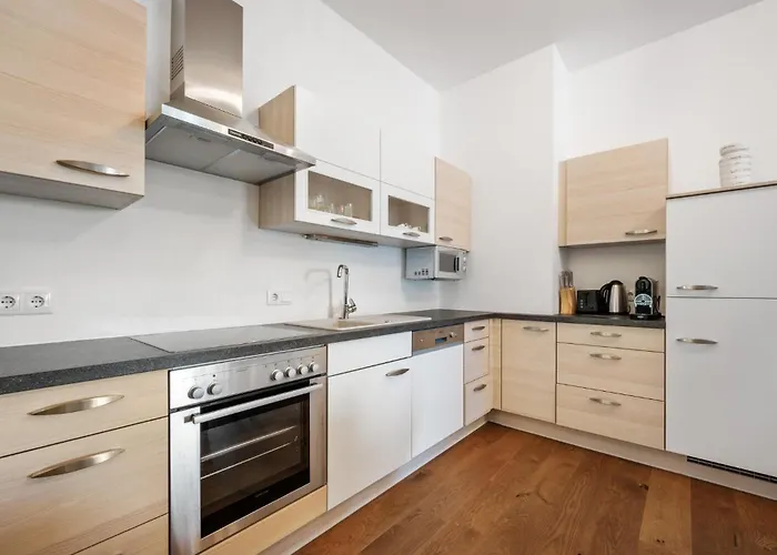 Gartenwohnung 90M² *